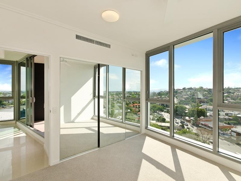 11512/8 Harbour Road, Hamilton QLD 4007