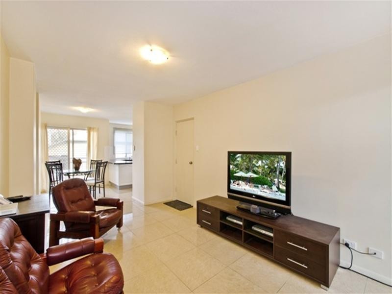 1/128 Racecourse Road, Ascot QLD 4007