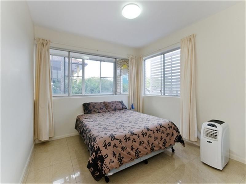 1/128 Racecourse Road, Ascot QLD 4007