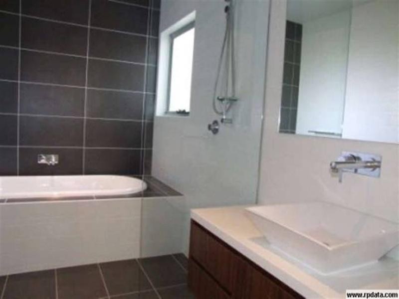 48 Mein Street, Hendra QLD 4011