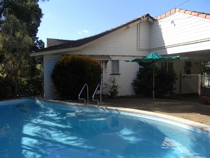 6 Rupert Terrace, Ascot QLD 4007