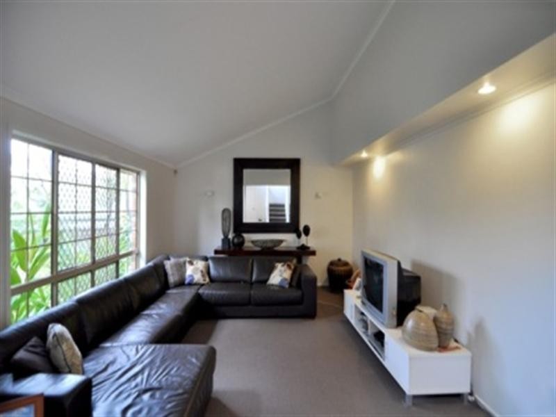 4 Colonial Court, Boondall QLD 4034