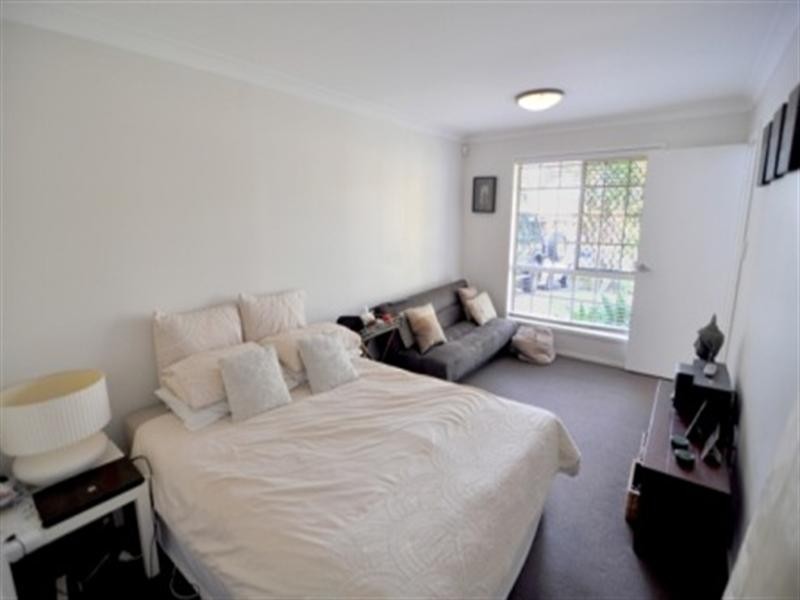 4 Colonial Court, Boondall QLD 4034