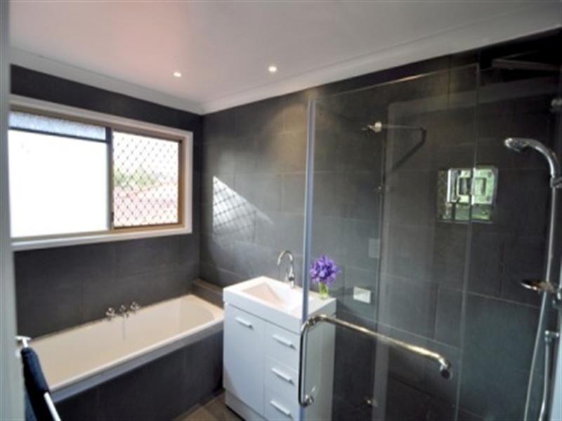 4 Colonial Court, Boondall QLD 4034