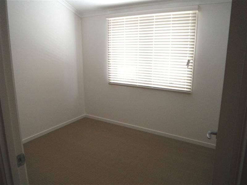 2/20 Balowrie Street, Hamilton QLD 4007