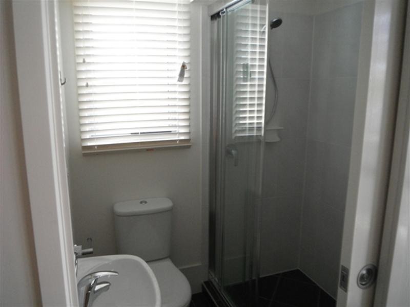 2/20 Balowrie Street, Hamilton QLD 4007