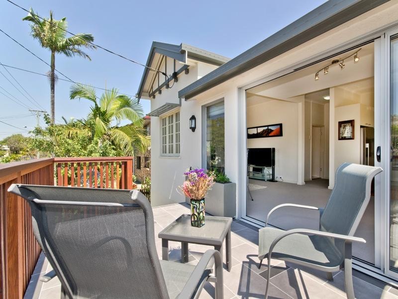 36 Winchester Street, Hamilton QLD 4007