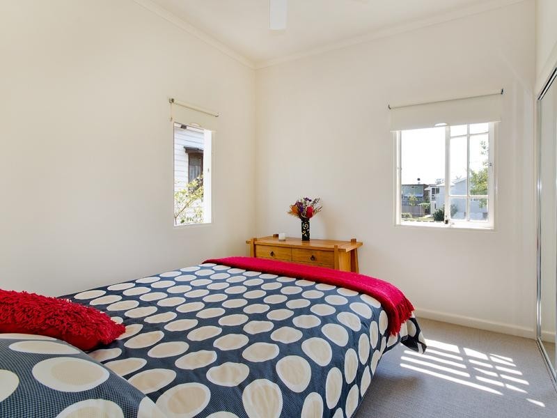 36 Winchester Street, Hamilton QLD 4007