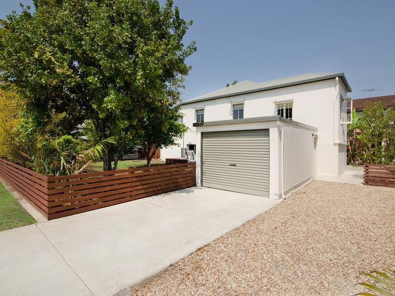 36 Winchester Street, Hamilton QLD 4007