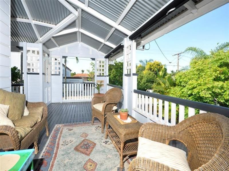 39 Wellington Street, Wooloowin QLD 4030