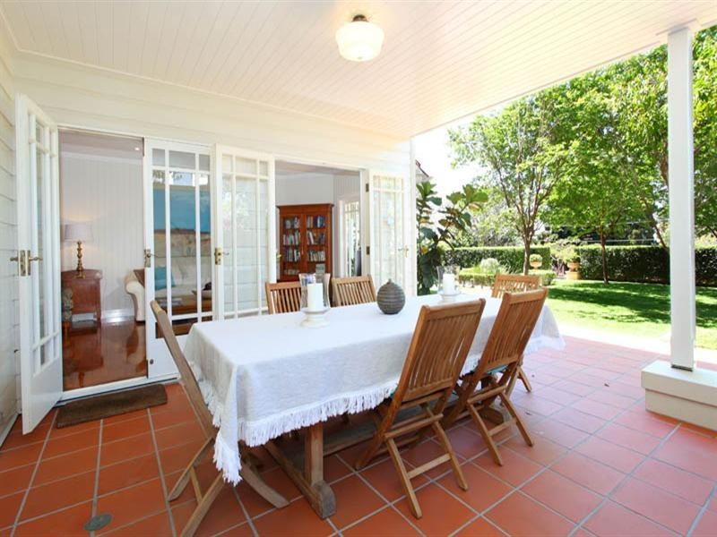 70 Riverview Terrace, Hamilton QLD 4007