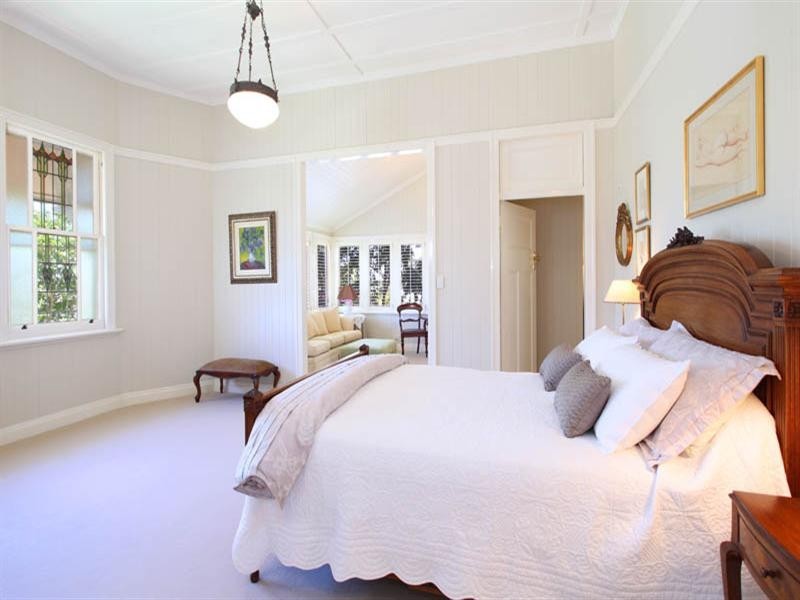 70 Riverview Terrace, Hamilton QLD 4007