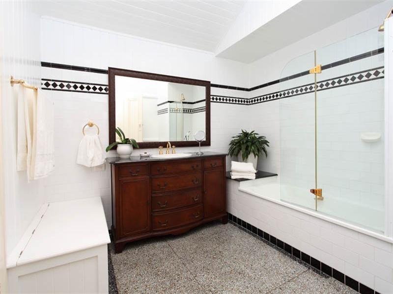 70 Riverview Terrace, Hamilton QLD 4007