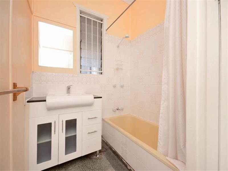 54 Day Road, Northgate QLD 4013