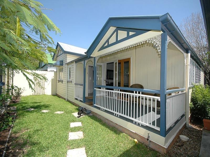 12 Dawson Street, Wooloowin QLD 4030