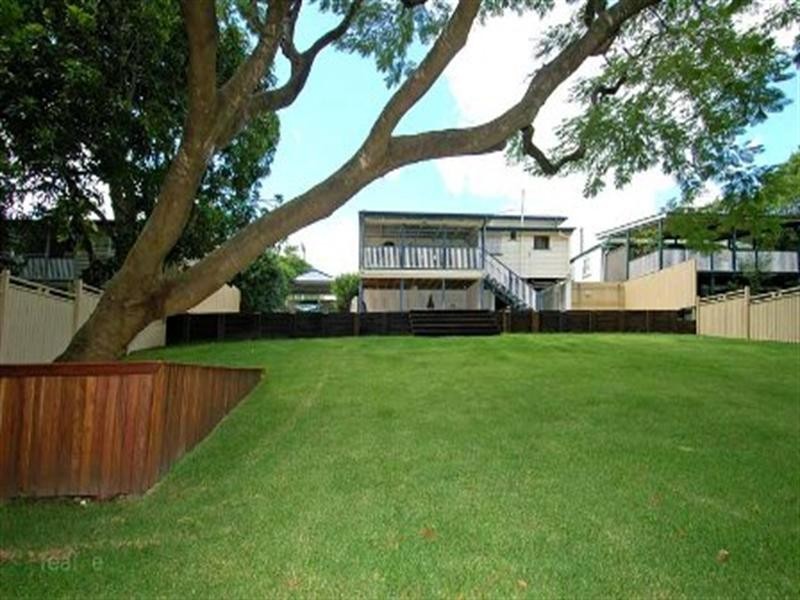 12 Dawson Street, Wooloowin QLD 4030