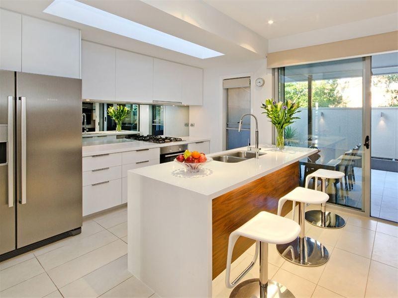 3 Seymour Road, Hamilton QLD 4007