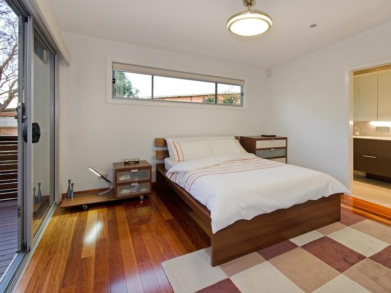 3 Seymour Road, Hamilton QLD 4007