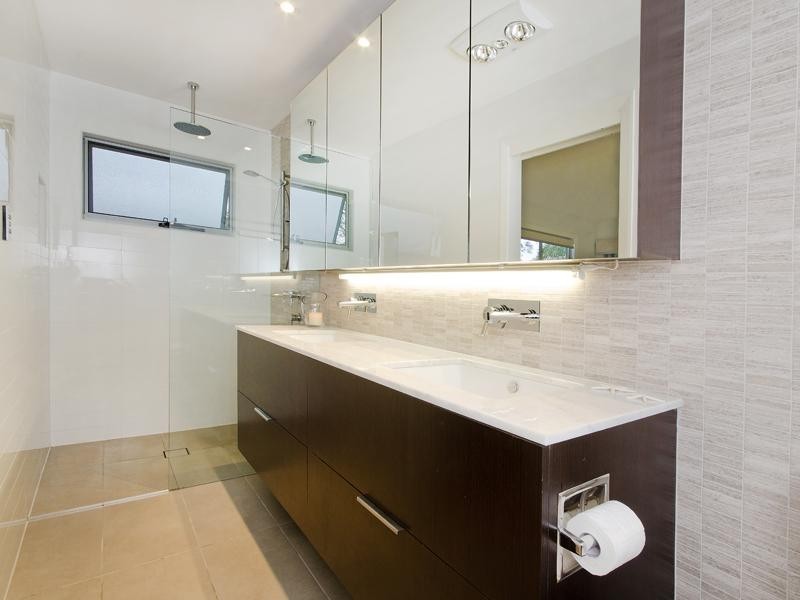 3 Seymour Road, Hamilton QLD 4007