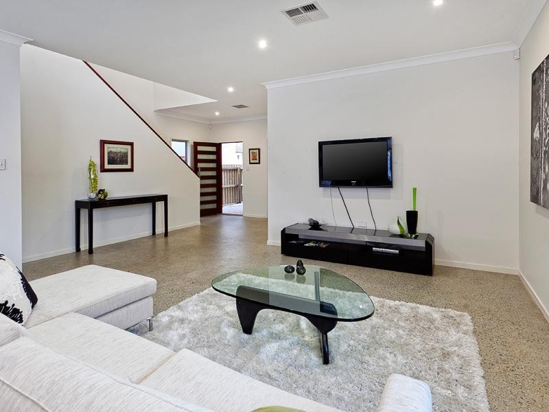 24 Willis Street, Gordon Park QLD 4031