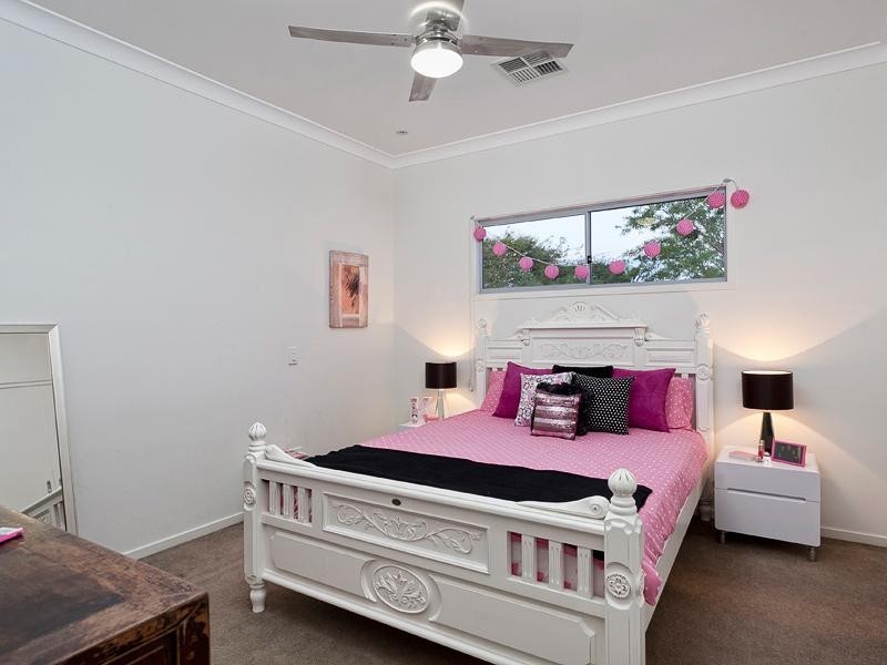 24 Willis Street, Gordon Park QLD 4031