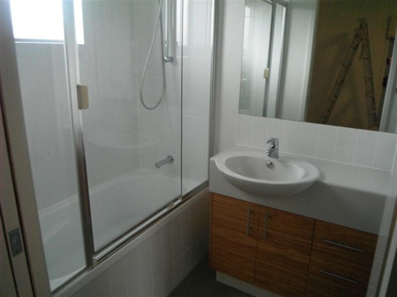 2/20 Kent Street, Hamilton QLD 4007