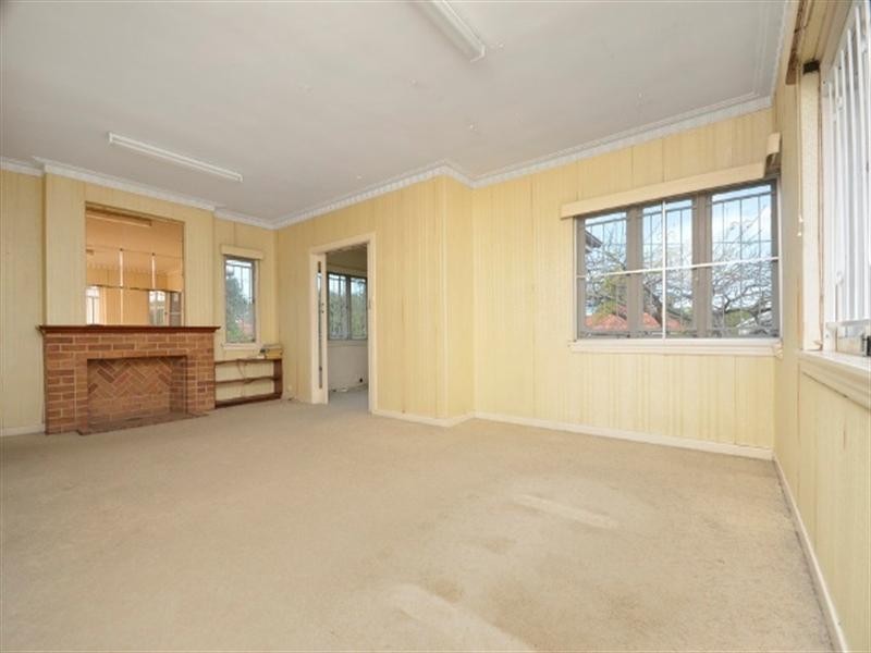 72 Ascot Street, Ascot QLD 4007