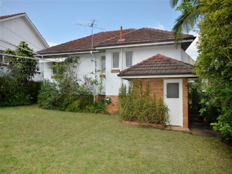 72 Ascot Street, Ascot QLD 4007