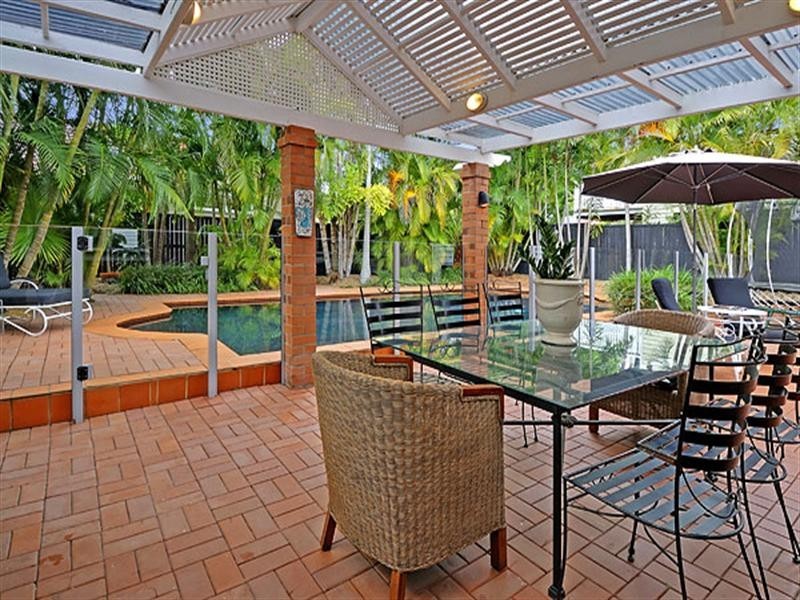 37 Drane Street, Clayfield QLD 4011