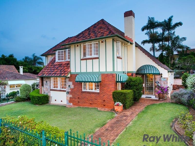 27 Sefton Avenue, Clayfield QLD 4011