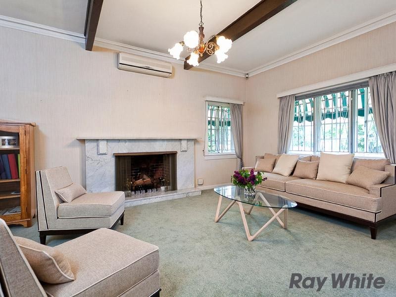 27 Sefton Avenue, Clayfield QLD 4011