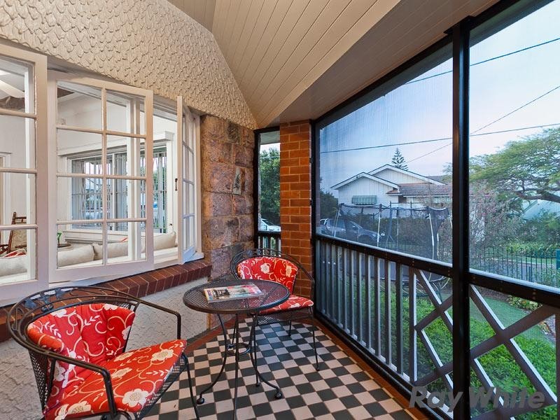 27 Sefton Avenue, Clayfield QLD 4011