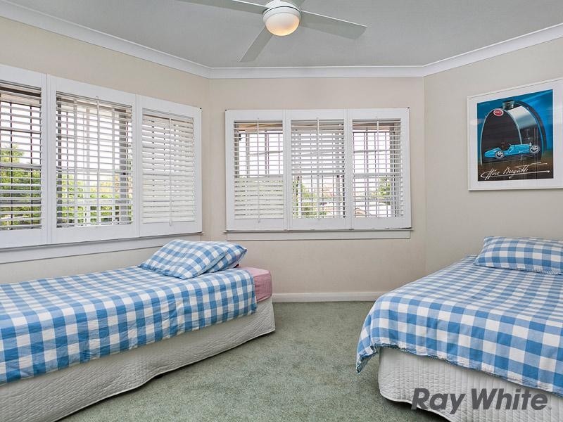 27 Sefton Avenue, Clayfield QLD 4011