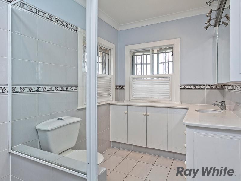 27 Sefton Avenue, Clayfield QLD 4011