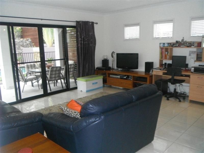 12 Ruth Street, Wilston QLD 4051