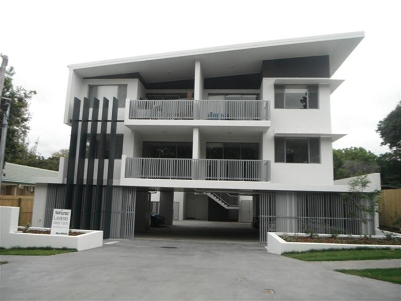 4/32 Windsor Street, Hamilton QLD 4007