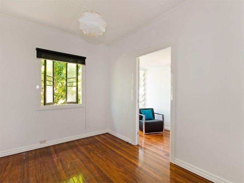 47 Pleystowe Crescent, Hendra QLD 4011