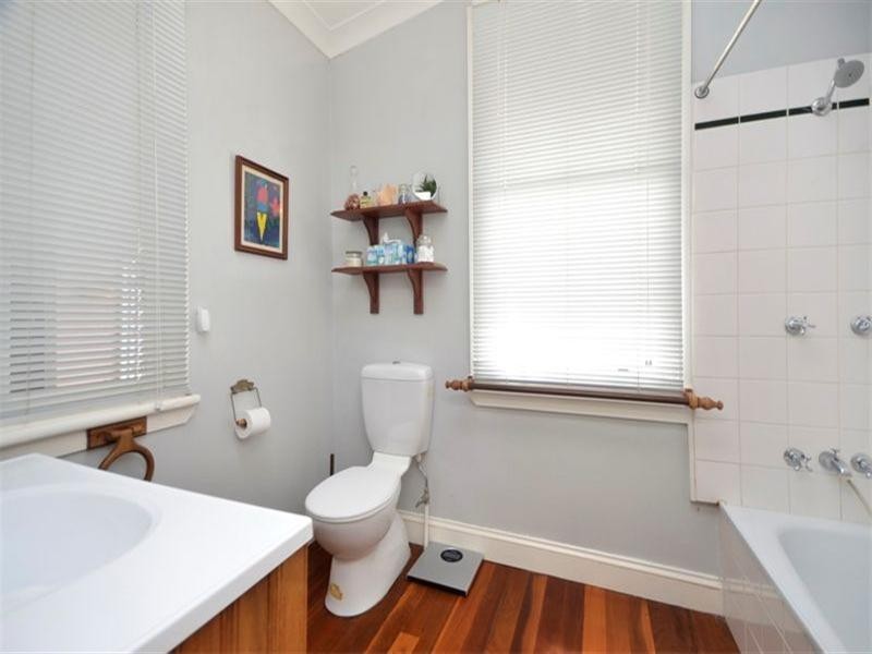 52 Adelaide Street, Clayfield QLD 4011