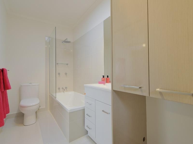 2/56 Dobson Street, Ascot QLD 4007