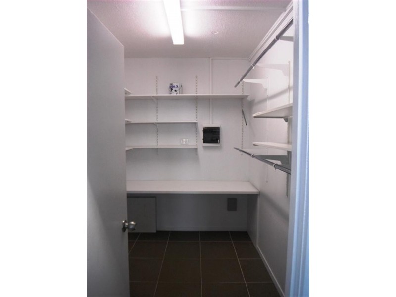 Shop 10/136-138 Racecourse Road, Ascot QLD 4007