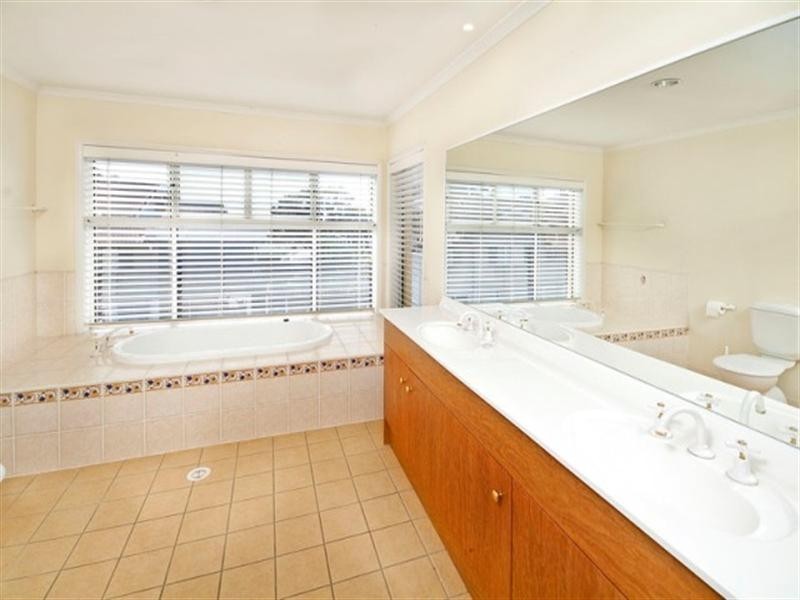 17 Kitchener Road, Ascot QLD 4007