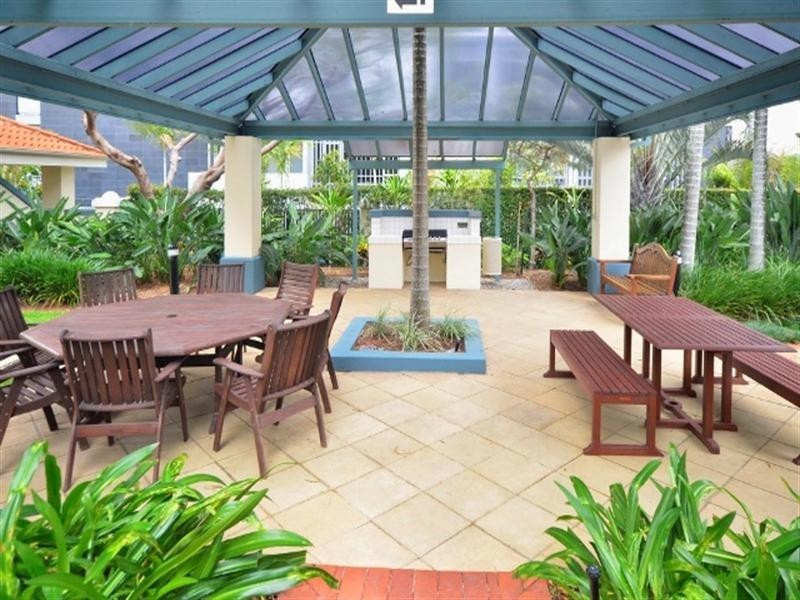 Unit 505/45c Newstead Terrace, Newstead QLD 4006