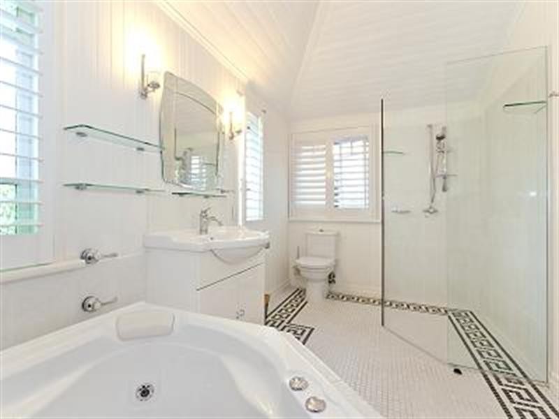 56 Allen Street, Hamilton QLD 4007