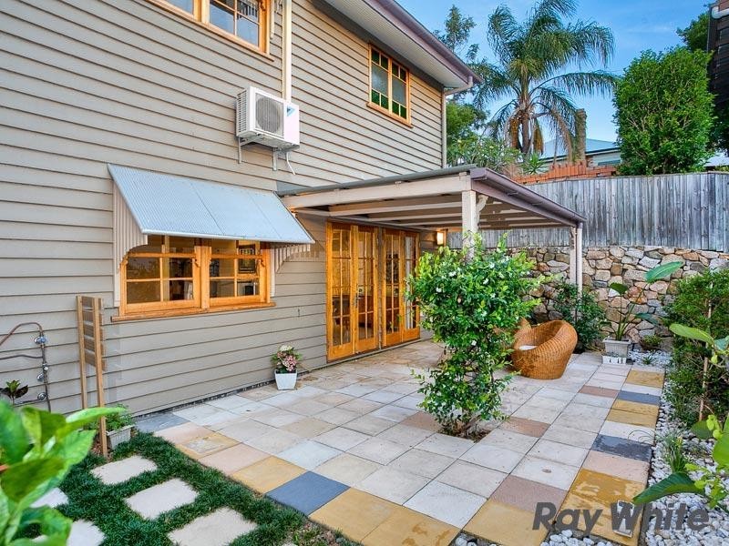 70 Kennigo Street, Spring Hill QLD 4000