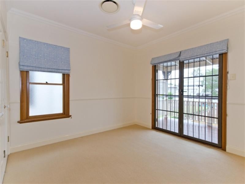 42 Lodge Road, Wooloowin QLD 4030