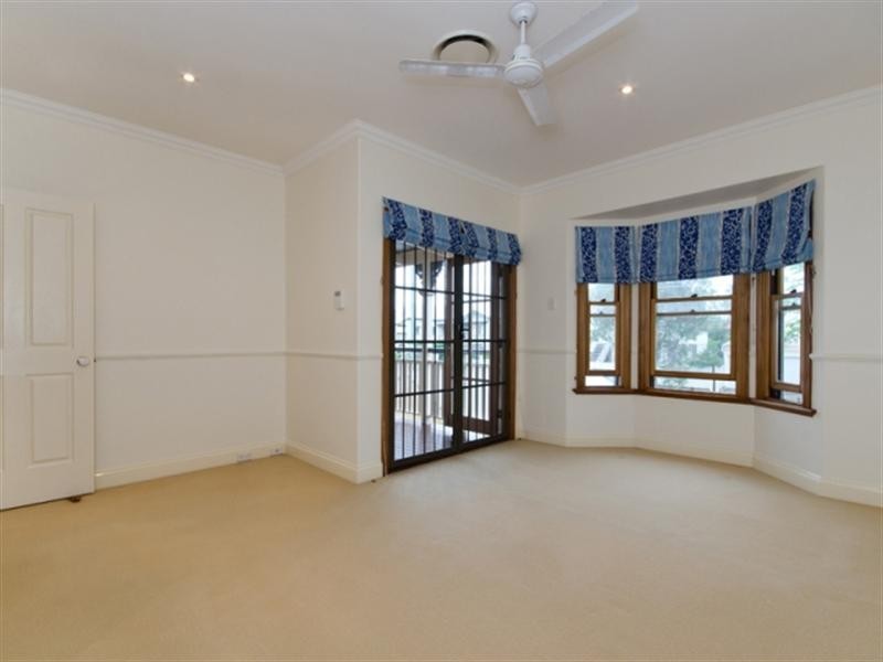 42 Lodge Road, Wooloowin QLD 4030