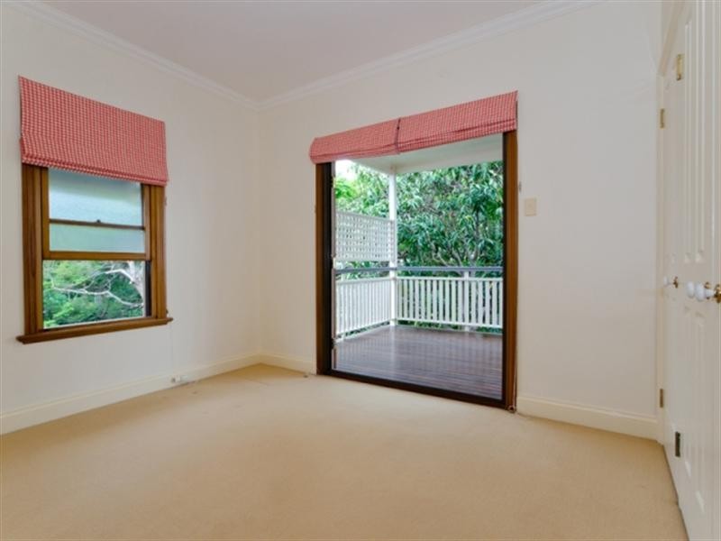 42 Lodge Road, Wooloowin QLD 4030