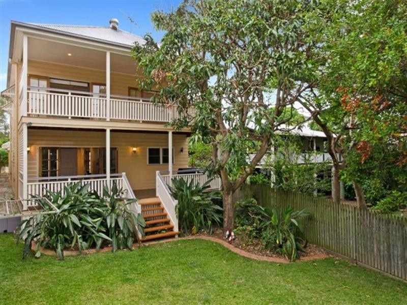 42 Lodge Road, Wooloowin QLD 4030