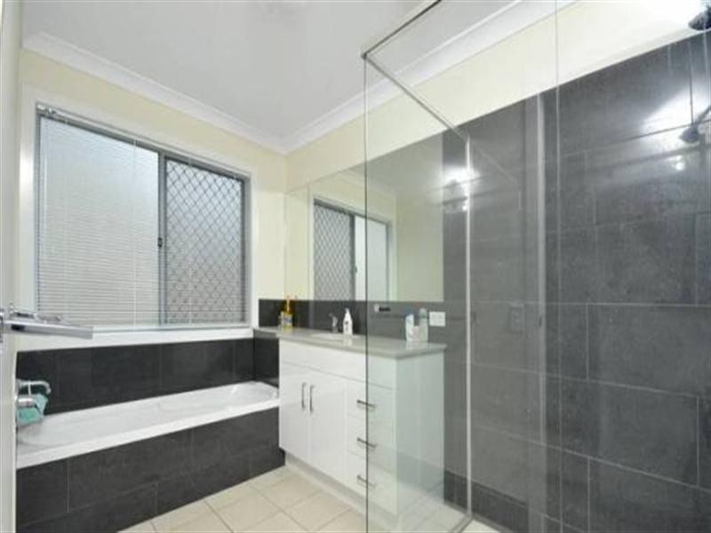 66 Daphne Street, Grange QLD 4051