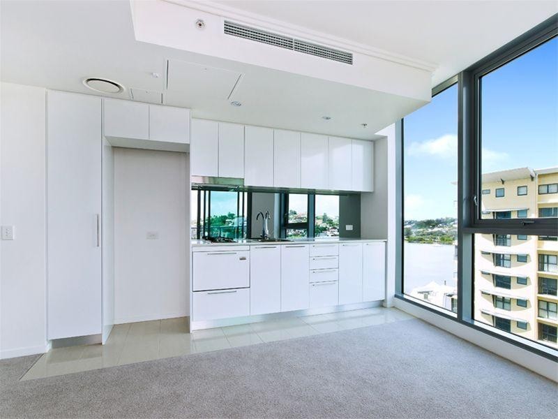 10913/8 Harbour Road, Hamilton QLD 4007